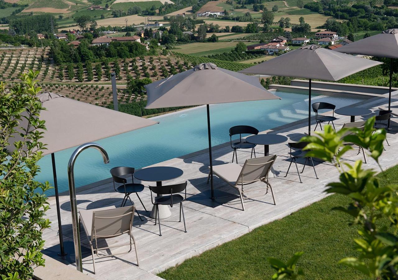 Ca' Del Profeta Ristorante & Relais Hotel Montegrosso d'Asti ภายนอก รูปภาพ