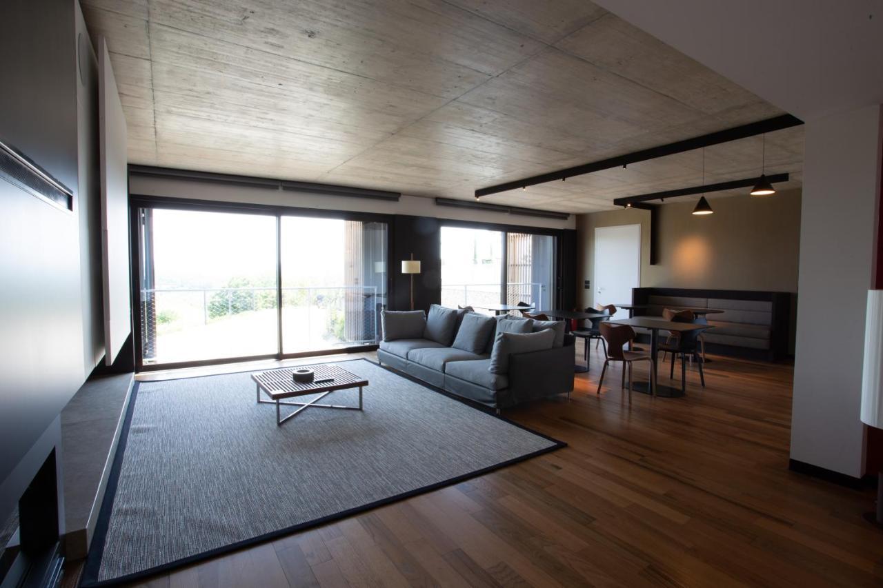 Ca' Del Profeta Ristorante & Relais Hotel Montegrosso d'Asti ภายนอก รูปภาพ