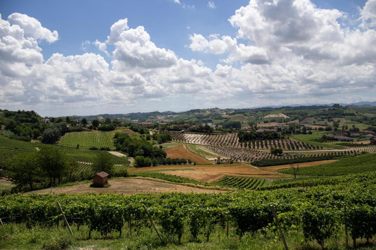 Ca' Del Profeta Ristorante & Relais Hotel Montegrosso d'Asti ภายนอก รูปภาพ